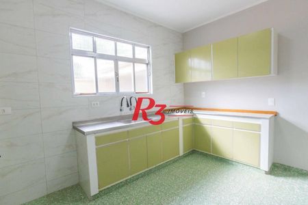 48_photo/94ce1b4edf.28f6ec5d72603be5-ATLAS-6b001ea5-acc4-4da3-b03f-18cbbf5b5aff.jpg de casa à venda com 3 quartos, 120m² em Santa Maria, Santos