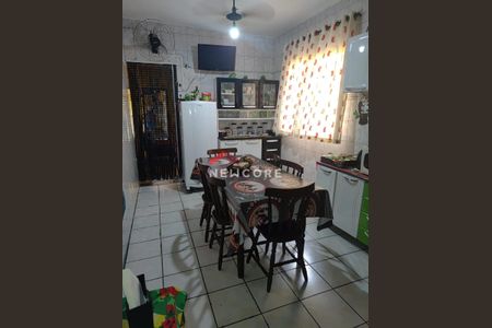 8_photo/94ce1b50d7.93b8fa184532727f-ATLAS-89cbc004-4682-40d1-bd39-8b2a3f5a70d9.jpg de casa à venda com 3 quartos, 200m² em Areia Branca, Santos