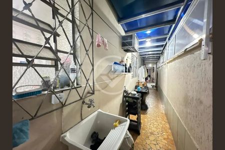 23_photo/94ce1b5191.2b57347f83d48e3d-ATLAS-052bd5f8-89a3-41cb-a3c6-c0cad2997abe.jpg de casa à venda com 3 quartos, 65m² em Santa Maria, Santos