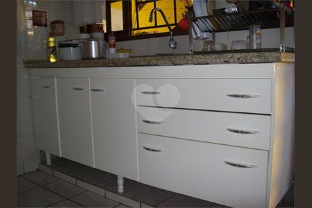 2_photo/94ce1b538f.caf6c04f909f2ef2-ATLAS-0c5fd171-ff32-4ade-b154-6e3e4b6840bc.jpg de casa à venda com 3 quartos, 209m² em Caneleira, Santos