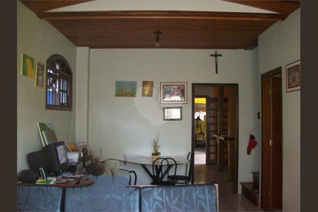 12_photo/94ce1b538f.caf6c04f909f2ef2-ATLAS-1d9aa643-5cd0-4d27-948e-b6dccbf75298.jpg de casa à venda com 3 quartos, 209m² em Caneleira, Santos