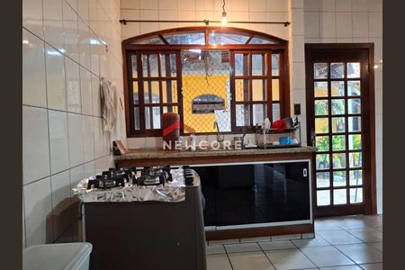 15_photo/94ce1b538f.caf6c04f909f2ef2-ATLAS-67765fcb-f2e7-44f8-aa38-b8fa800a2f34.jpg de casa à venda com 3 quartos, 162m² em Caneleira, Santos