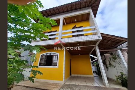 24_photo/94ce1b538f.caf6c04f909f2ef2-ATLAS-6e93dc4d-26cc-4c73-a2f3-28ce5c343c40.jpg de casa à venda com 3 quartos, 162m² em Caneleira, Santos