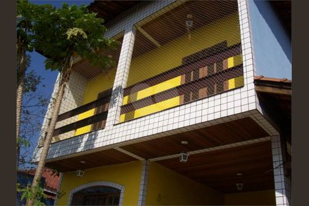 3_photo/94ce1b538f.caf6c04f909f2ef2-ATLAS-8ad2b682-9220-4239-82d6-43e05eb8cee6.jpg de casa à venda com 3 quartos, 209m² em Caneleira, Santos