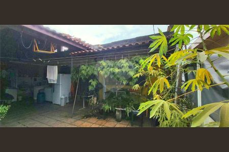 48_photo/94ce1b538f.caf6c04f909f2ef2-ATLAS-9074b0bb-ef4b-4c40-8fcb-068b83068ac4.jpg de casa à venda com 3 quartos, 209m² em Caneleira, Santos