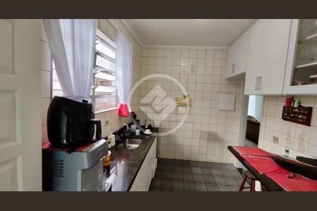 9_photo/94ce1b5433.8ae1cb5ed2a1280b-ATLAS-c2dae2a2-3dfa-4d53-b6c0-203436c171e8.jpg de casa à venda com 3 quartos, 130m² em Vila Sao Jorge, Santos