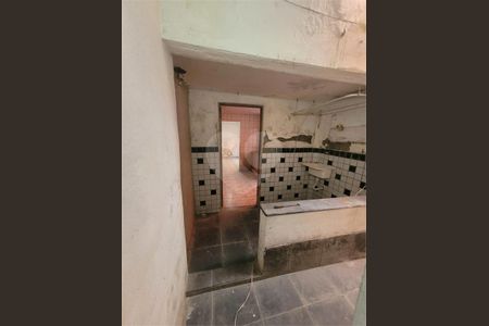 29_photo/94ce1b55db.4920d6e5269d0762-ATLAS-a9103bb3-e64a-4785-a5a4-e7dea4efd9c5.jpg de casa à venda com 4 quartos, 140m² em Vila Sao Jorge, Santos