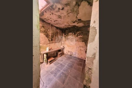 10_photo/94ce1b55db.4920d6e5269d0762-ATLAS-c19d92ca-15ab-407a-8fff-12c0bfb3e8b1.jpg de casa à venda com 4 quartos, 140m² em Vila Sao Jorge, Santos