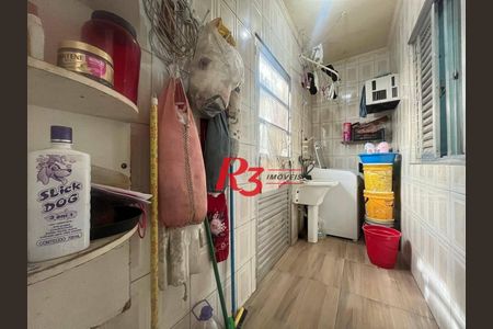 1_photo/94ce1b562f.b7afec13c8c84584-ATLAS-113f14c7-1cbe-46e5-ada2-0c511be6afb2.jpg de casa à venda com 3 quartos, 270m² em Vila Sao Jorge, Santos