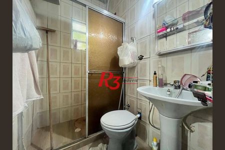 5_photo/94ce1b562f.b7afec13c8c84584-ATLAS-1903a4c3-4dbe-4764-a0c3-2e9e4da59c8d.jpg de casa à venda com 3 quartos, 270m² em Vila Sao Jorge, Santos