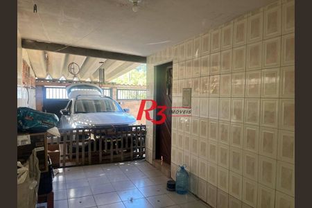 7_photo/94ce1b562f.b7afec13c8c84584-ATLAS-361a7ea4-c88f-47d0-bc69-c19dec52f23e.jpg de casa à venda com 3 quartos, 270m² em Vila Sao Jorge, Santos