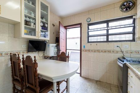 2_photo/94ce1b564d.2f15d505e37c7ac5-ATLAS-0c150bd3-1bf2-4cb3-b098-623fba31c5c4.jpg de casa à venda com 3 quartos, 320m² em Vila Sao Jorge, Santos