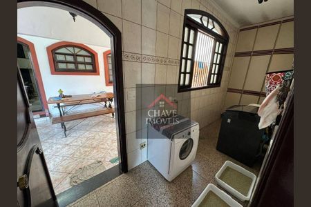 19_photo/94ce1b56ad.ceff8192393c33de-ATLAS-e5aeef98-c814-4321-9d72-4758e303620a.jpg de casa à venda com 4 quartos, 349m² em Caneleira, Santos