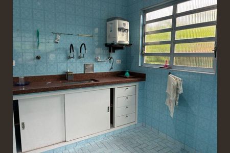 18_photo/94ce1b56f3.38153d79977beed0-ATLAS-18aa3c87-934c-42e0-bbfb-ba0000bff59e.jpg de casa à venda com 2 quartos, 230m² em Vila Sao Jorge, Santos