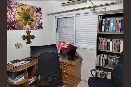 4_photo/94ce1b56f9.15f0b58b4521dff9-ATLAS-e6f057ad-e82a-4331-9566-e43243af45d4.jpg de casa à venda com 3 quartos, 121m² em Vila Sao Jorge, Santos