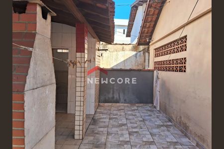 18_photo/94ce1b57e5.a9ad82c0a29b9a19-ATLAS-1ba41041-cff9-4393-a8c1-2e78c57ce3b4.jpg de casa à venda com 3 quartos, 241m² em Vila Sao Jorge, Santos