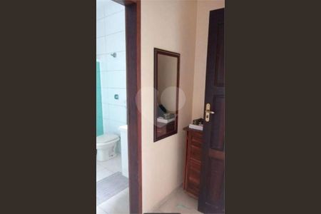 2_photo/94ce1b57e5.a9ad82c0a29b9a19-ATLAS-1c261bbb-2305-444f-81c8-4fa43a366e5d.jpg de casa à venda com 3 quartos, 241m² em Vila Sao Jorge, Santos