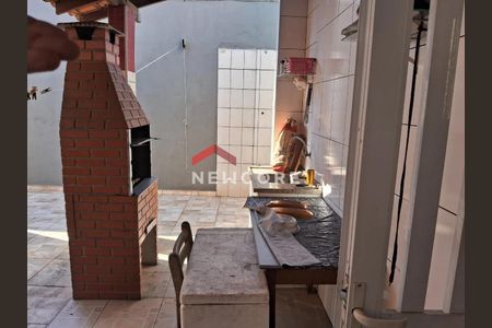 30_photo/94ce1b57e5.a9ad82c0a29b9a19-ATLAS-d26a38d7-ea43-4aa7-87c4-8f705611b794.jpg de casa à venda com 3 quartos, 241m² em Vila Sao Jorge, Santos