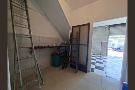 4_photo/94ce1b5a75.babca6c7f82b9010-ATLAS-15aaef81-3cb1-48c3-a5c1-75cc1dc799f0.jpg de casa à venda com 1 quarto, 63m² em Areia Branca, Santos