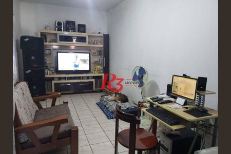 3_photo/94ce1b5c5b.6618d879b31b9a75-ATLAS-58f35e6a-ffe4-4561-abac-231942e97d57.jpg de casa à venda com 5 quartos, 180m² em Castelo, Santos