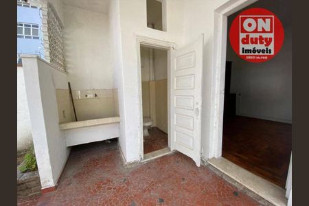 15_photo/94ce1b5c6d.64ac2371dd04f17e-ATLAS-24d17520-4dd8-4037-b53b-0b10db6e698a.jpg de casa à venda com 3 quartos, 200m² em Castelo, Santos