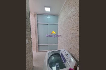 8_photo/94ce1b5ca1.49e5f4e107e90c19-ATLAS-0be38a5d-b3b4-4249-9757-28aca668be4c.jpg de casa à venda com 2 quartos, 170m² em Castelo, Santos