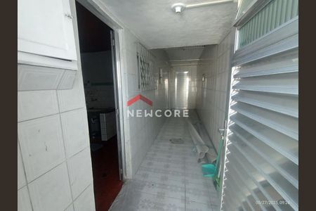 7_photo/94ce1b5cc3.8ae1cb5ed2a1280b-ATLAS-4ac65c44-41c7-4d0a-bb79-760a6fca0fe1.jpg de casa à venda com 1 quarto, 63m² em Castelo, Santos