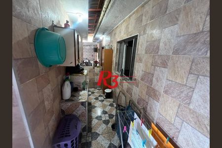 15_photo/94ce1b6bff.7954feb32d1ae247-ATLAS-c04055f1-cec2-4302-8cb8-efbc62c945cc.jpg de casa à venda com 3 quartos, 199m² em Radio Clube, Santos