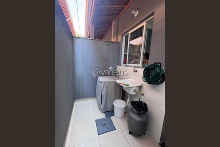 6_photo/94ce1c2529.954965636f32ae96-ATLAS-e5f8cf07-52e3-4c77-a32f-11dc7c2a0d16.jpg de casa à venda com 2 quartos, 59m² em Sítio do Campo, Praia Grande