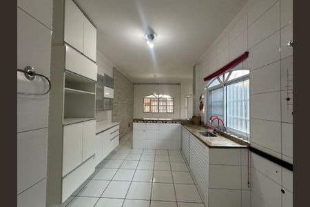 3_photo/94ce1c2ab1.d0d897c6c3af0c07-ATLAS-12582f8e-282f-4156-b532-3c6587c4e1c1.jpg de casa para alugar com 3 quartos, 87m² em Aviação, Praia Grande