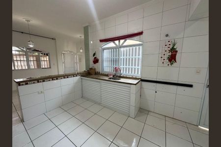 19_photo/94ce1c2ab1.d0d897c6c3af0c07-ATLAS-e6fc8de2-0b54-445f-bd2f-bbf4a7c6d570.jpg de casa para alugar com 3 quartos, 87m² em Aviação, Praia Grande