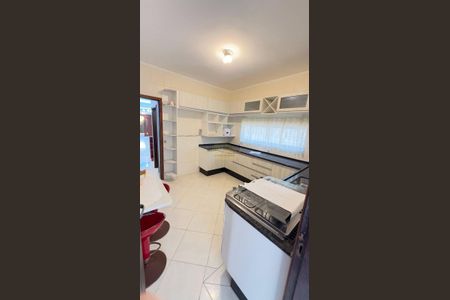 4_photo/94ce1c2b05.e6c5309fd1607d84-ATLAS-2a3ed332-f135-4ac9-ba79-3a2dfd22e6a8.jpg de casa à venda com 3 quartos, 150m² em Guilhermina, Praia Grande