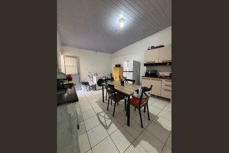 6_photo/94ce1c2b13.fd4e69175d3a2864-ATLAS-7d63ba20-790d-4297-ae03-e397bab84105.jpg de casa à venda com 2 quartos, 120m² em Guilhermina, Praia Grande