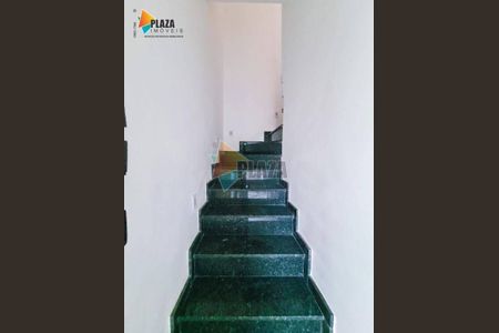 39_photo/94ce1c2b27.21b82dd0b136b59b-ATLAS-84a27ee1-55a1-4f04-a4b1-2fa80b8e49f1.jpg de casa à venda com 3 quartos, 121m² em Guilhermina, Praia Grande