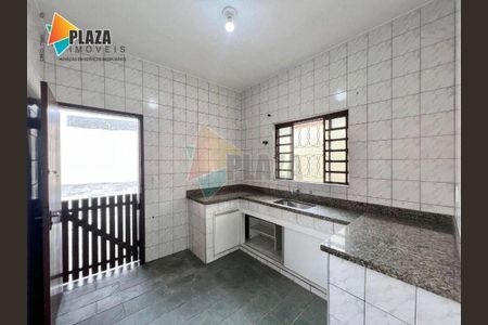 2_photo/94ce1c2b27.2dae497351adfb86-ATLAS-294c7c3d-724a-4862-8dc1-74bfae848716.jpg de casa para alugar com 2 quartos, 106m² em Guilhermina, Praia Grande