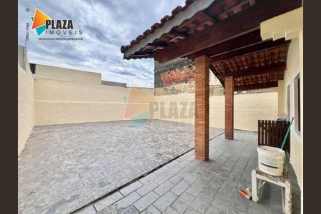 2_photo/94ce1c2b27.2dae497351adfb86-ATLAS-371547a1-b46f-4459-9b2e-33a90154fa47.jpg de casa para alugar com 2 quartos, 106m² em Guilhermina, Praia Grande