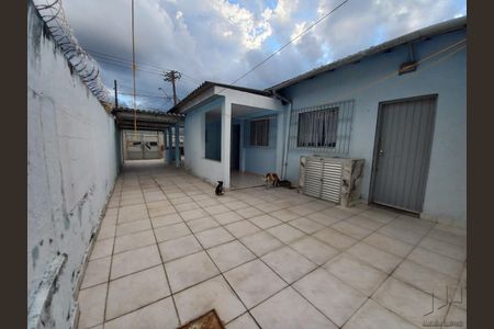 8_photo/94ce1c2b37.e9bc35269128f7e8-ATLAS-763570e1-3b58-4778-933e-74a4cfb4a580.jpg de casa para alugar com 2 quartos, 112m² em Guilhermina, Praia Grande