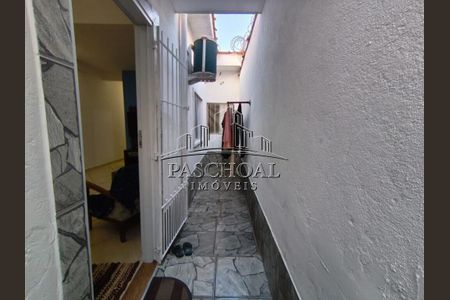 10_photo/94ce1c2b47.4534fda87e61c028-ATLAS-6033bc69-4720-46fa-9685-9516e3d1c6d2.jpg de casa à venda com 2 quartos, 86m² em Guilhermina, Praia Grande