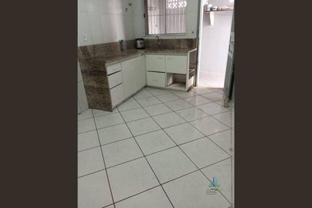 18_photo/94ce1c2b49.9a92fbe0b631876c-ATLAS-bc6d2031-7fa9-4e32-94f0-4803435aa34d.jpg de casa à venda com 2 quartos, 65m² em Guilhermina, Praia Grande