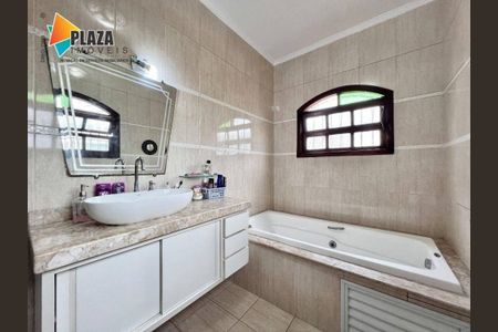 36_photo/94ce1c2b63.82506d9600853a32-ATLAS-59d05068-3c2e-4551-b16e-75fc2f6c12a5.jpg de casa à venda com 4 quartos, 158m² em Nova Mirim, Praia Grande