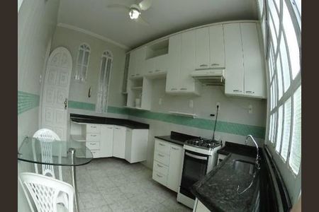 2_photo/94ce1c2c8f.f0ecc906b832f777-ATLAS-132fc67b-15a0-49df-8f22-8dc4d36e95c3.jpg de casa à venda com 3 quartos, 88m² em Guilhermina, Praia Grande