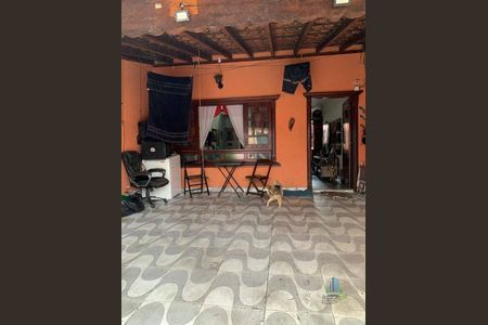 4_photo/94ce1c2c95.db01357aa49deb94-ATLAS-211b4d96-da8e-488c-bbea-efc3415fc8a8.jpg de casa à venda com 5 quartos, 240m² em Guilhermina, Praia Grande