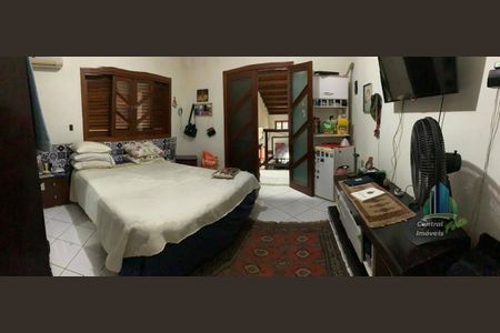 13_photo/94ce1c2c95.db01357aa49deb94-ATLAS-98ae8d88-2272-4456-a7ec-7fbe99e7f66f.jpg de casa à venda com 5 quartos, 240m² em Guilhermina, Praia Grande