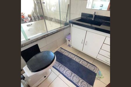 20_photo/94ce1c2c95.db01357aa49deb94-ATLAS-d3510134-e960-4ab4-b911-46cd29dc2c22.jpg de casa à venda com 5 quartos, 240m² em Guilhermina, Praia Grande