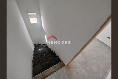 3_photo/94ce1c2c97.7a84f7ff2c106b4f-ATLAS-25b096d1-a6a9-4e59-a50c-d92ab946af6b.jpg de casa à venda com 2 quartos, 105m² em Guilhermina, Praia Grande