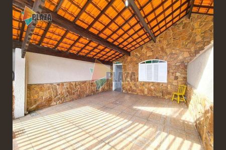 3_photo/94ce1c2c9b.b98dc6cdfb52627f-ATLAS-7a15380c-873c-46ae-a5b2-58d98feb9f4b.jpg de casa à venda com 3 quartos, 193m² em Guilhermina, Praia Grande