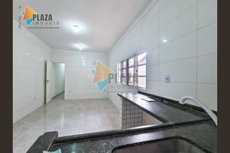 33_photo/94ce1c2c9b.b98dc6cdfb52627f-ATLAS-9ebd672e-d737-433b-bc90-1404a458ef91.jpg de casa à venda com 3 quartos, 193m² em Guilhermina, Praia Grande