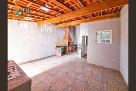 34_photo/94ce1c2c9b.b98dc6cdfb52627f-ATLAS-aaff1892-20ee-489d-bc63-9e33daf7184f.jpg de casa à venda com 3 quartos, 193m² em Guilhermina, Praia Grande