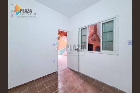 42_photo/94ce1c2c9b.b98dc6cdfb52627f-ATLAS-b50b3201-e5a9-4720-b5b2-eb52347cd542.jpg de casa à venda com 3 quartos, 193m² em Guilhermina, Praia Grande