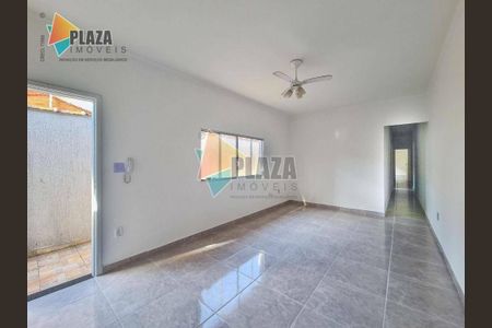 8_photo/94ce1c2c9b.b98dc6cdfb52627f-ATLAS-c18d89f5-4ae5-4d66-b92b-d485f5f2533e.jpg de casa à venda com 3 quartos, 193m² em Guilhermina, Praia Grande